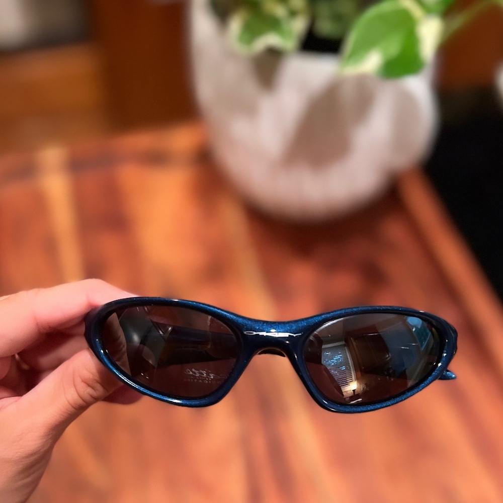 Oakley Rare Vintage Minute Blue Frames Black Iridium Lenses. Excellent Condition